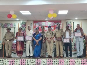 मेरठ पुलिस ने अंजू पाण्डेय को किया सम्मानित, मिशन शक्ति 6.0 में मिला प्रशस्ति पत्र