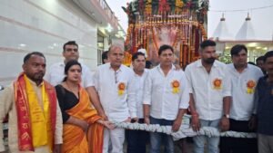 बहसूमा में धूमधाम से निकली महर्षि वाल्मीकि की शोभायात्रा